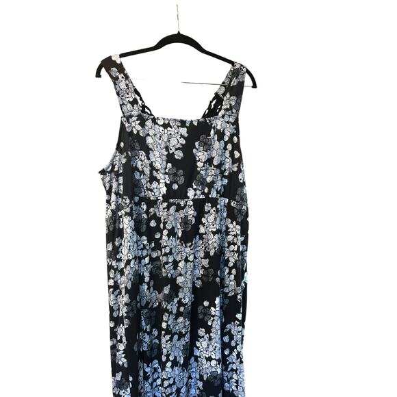 Isela Black & White Floral Maxi Dress with Macrame Crochet Detail Womens XL - Picture 6 of 8